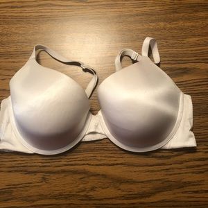 Victoria Secret Bra 38C